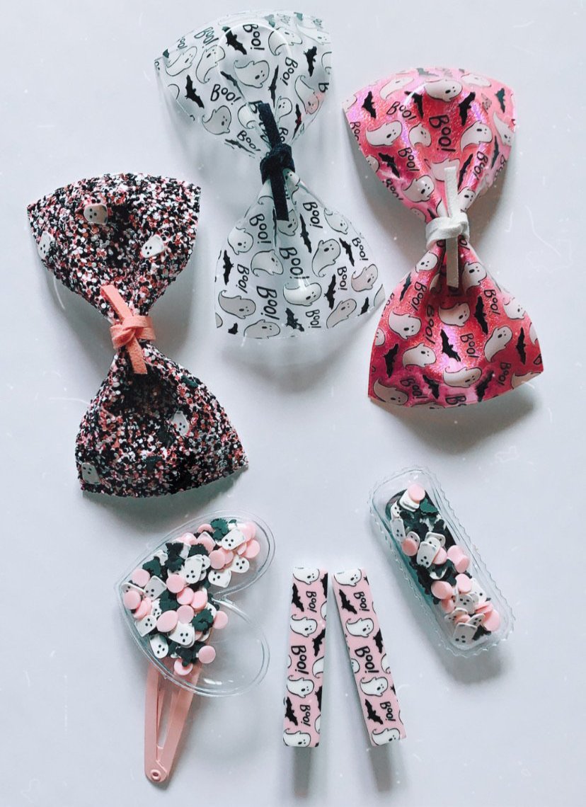 Rectangular pink ghost shaker clip