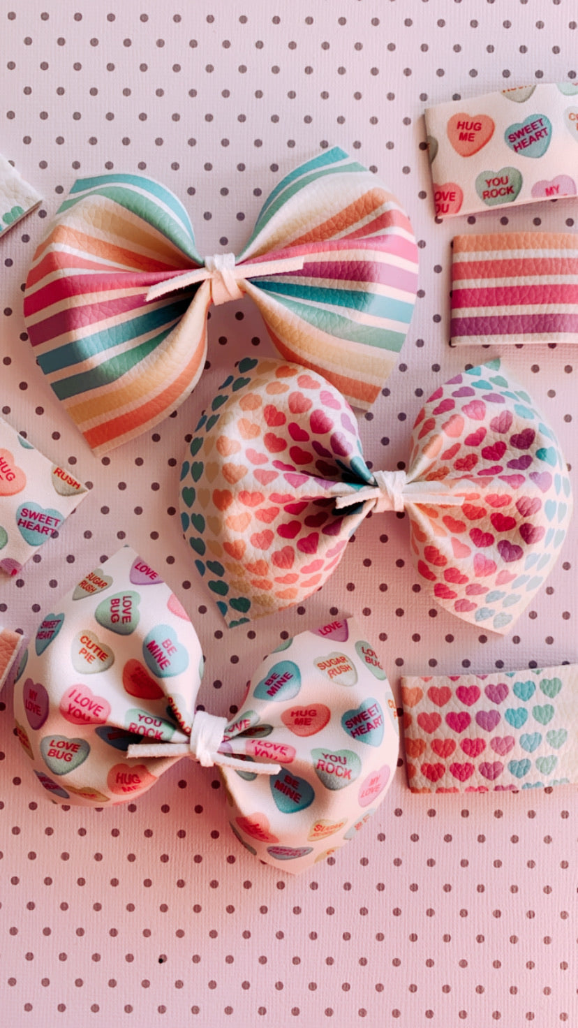 Convo heart set bows