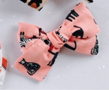 Skeleton cat bow
