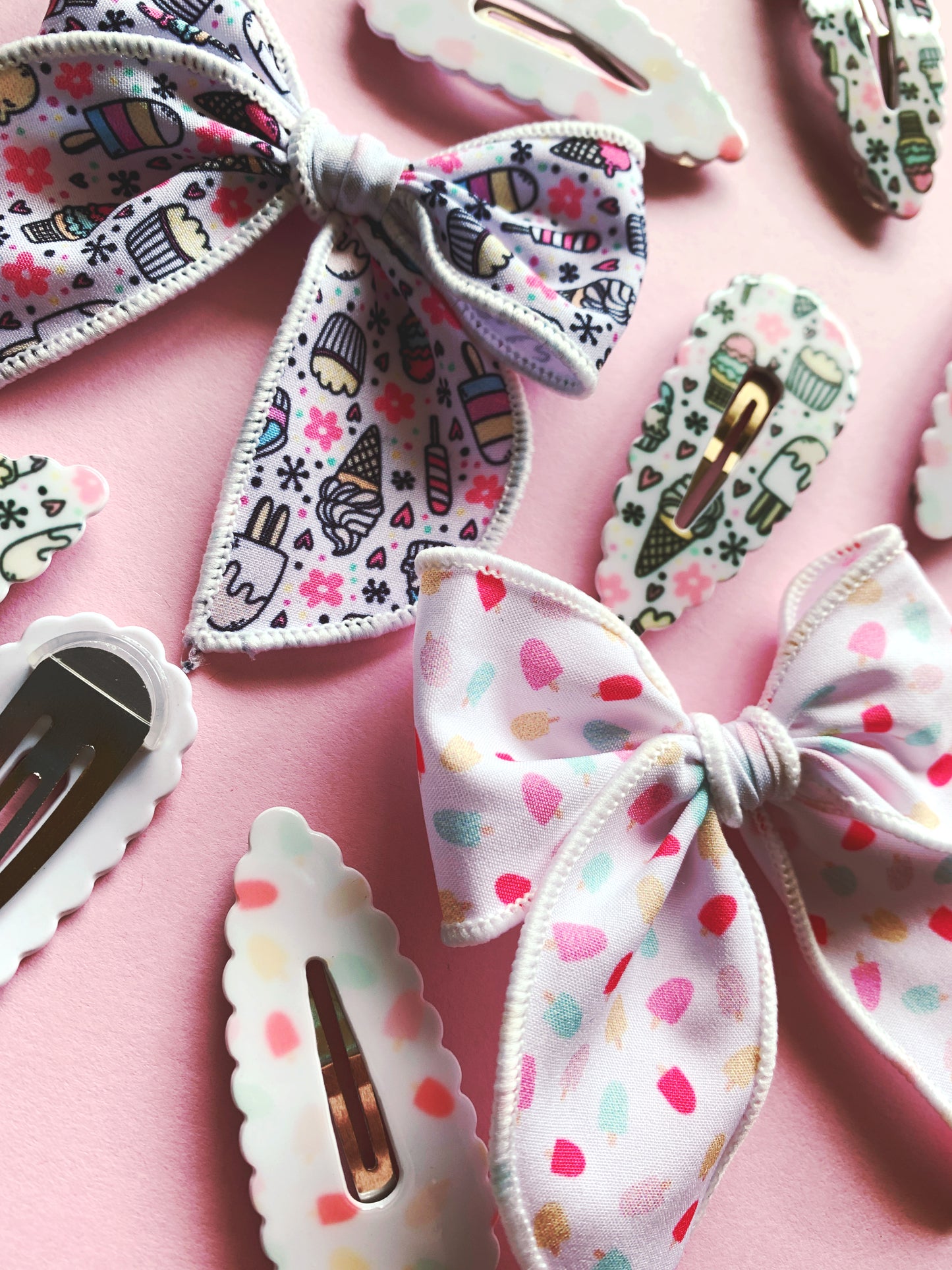 Everything’s Popsicle mini bow